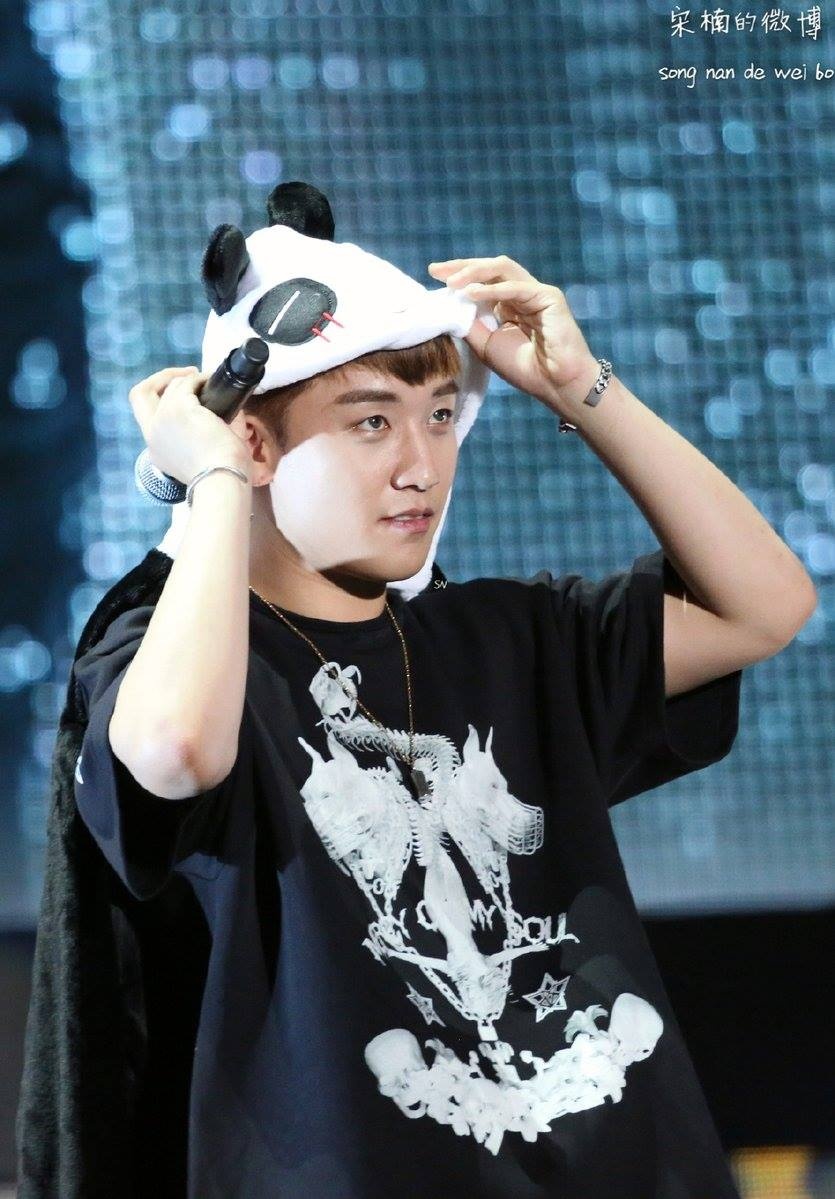 G-Dragon hoa Hoang Phi Hong anh 6