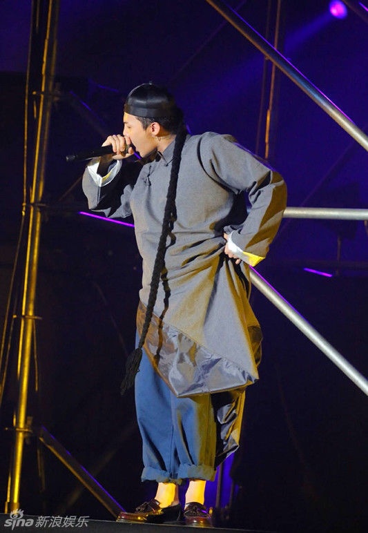 G-Dragon hoa Hoang Phi Hong anh 4