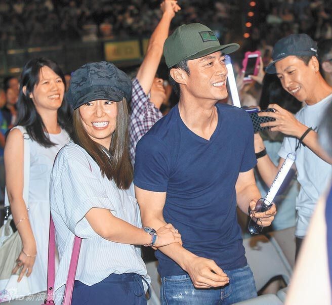 Hoắc Kiến Hoa cưới Lâm Tâm Như ảnh 2 Hoac Kien Hoa cuoi Lam Tam Nhu anh 2