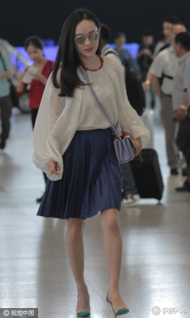 Sao Hoa ngu tre trung voi vay xep ly anh 7