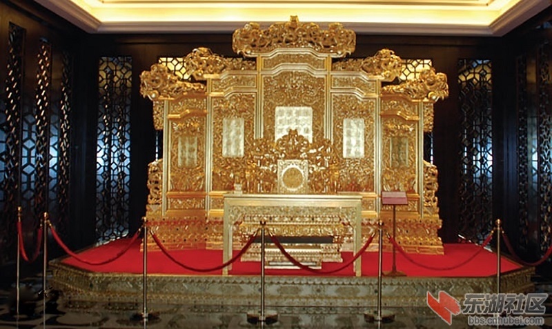 Khoi tai san cua vo chong Duong Tang anh 6