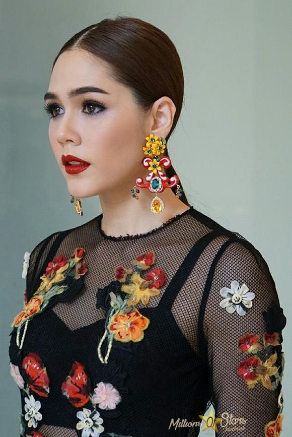 Gu thoi trang cua Chompoo anh 4