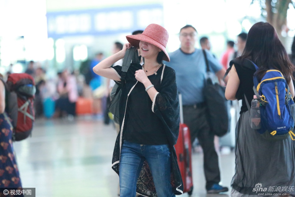 Dam cuoi Lam Tam Nhu va Hoac Kien Hoa anh 14