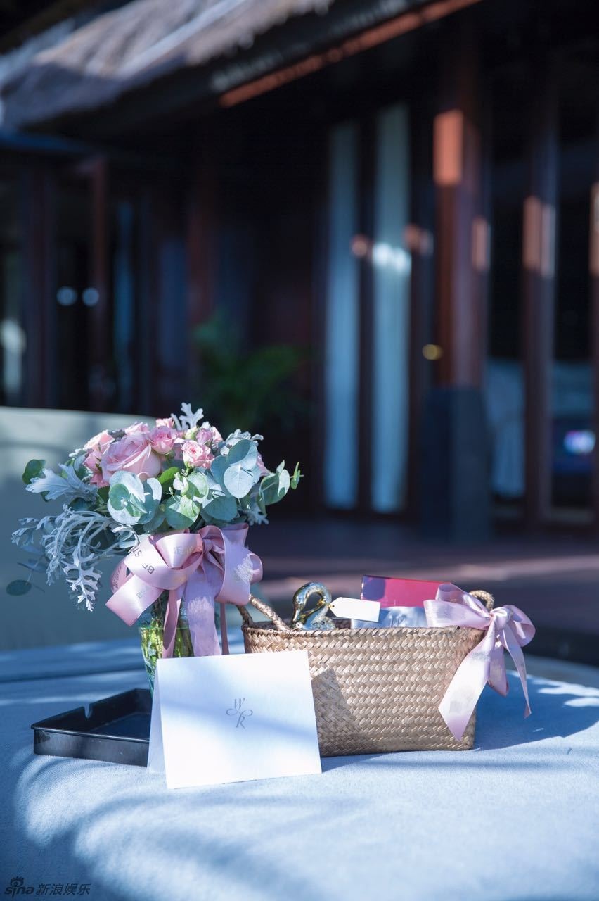 Dam cuoi Lam Tam Nhu va Hoac Kien Hoa anh 9