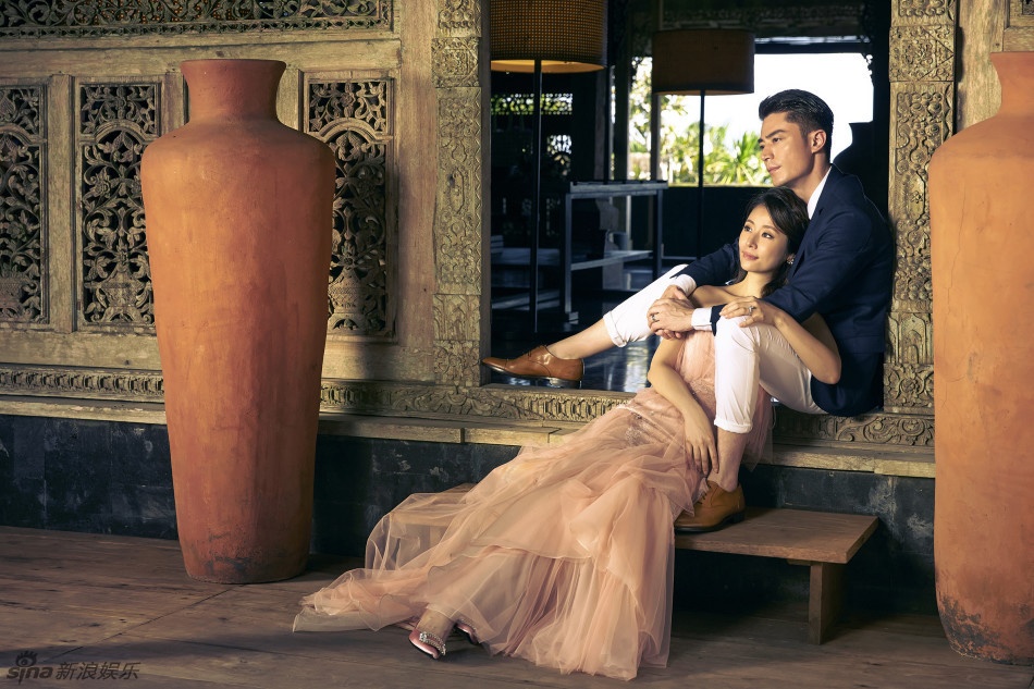 Dam cuoi Lam Tam Nhu va Hoac Kien Hoa anh 3