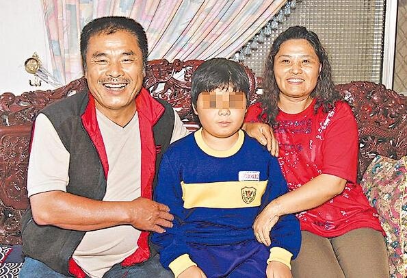 Vi Tiểu Bảo lấy 6 vợ ảnh 1 Vi Tieu Bao lay 6 vo anh 1