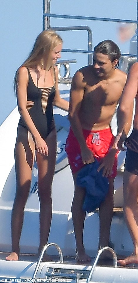 Hon phu Lindsay Lohan sau bao hanh anh 5