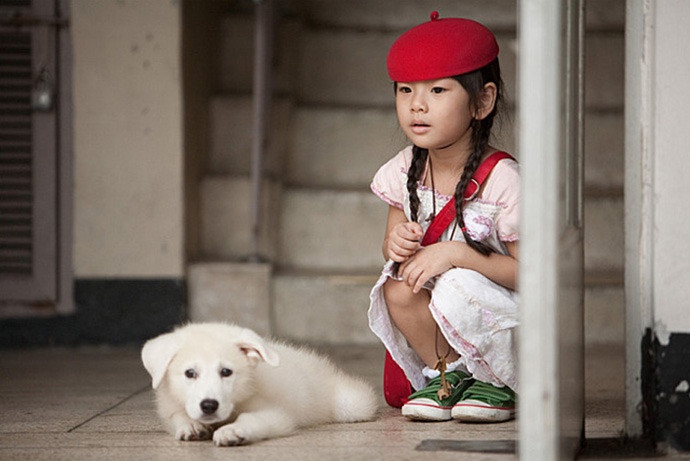 Co be 10 tuoi dot nong man anh Han hinh anh