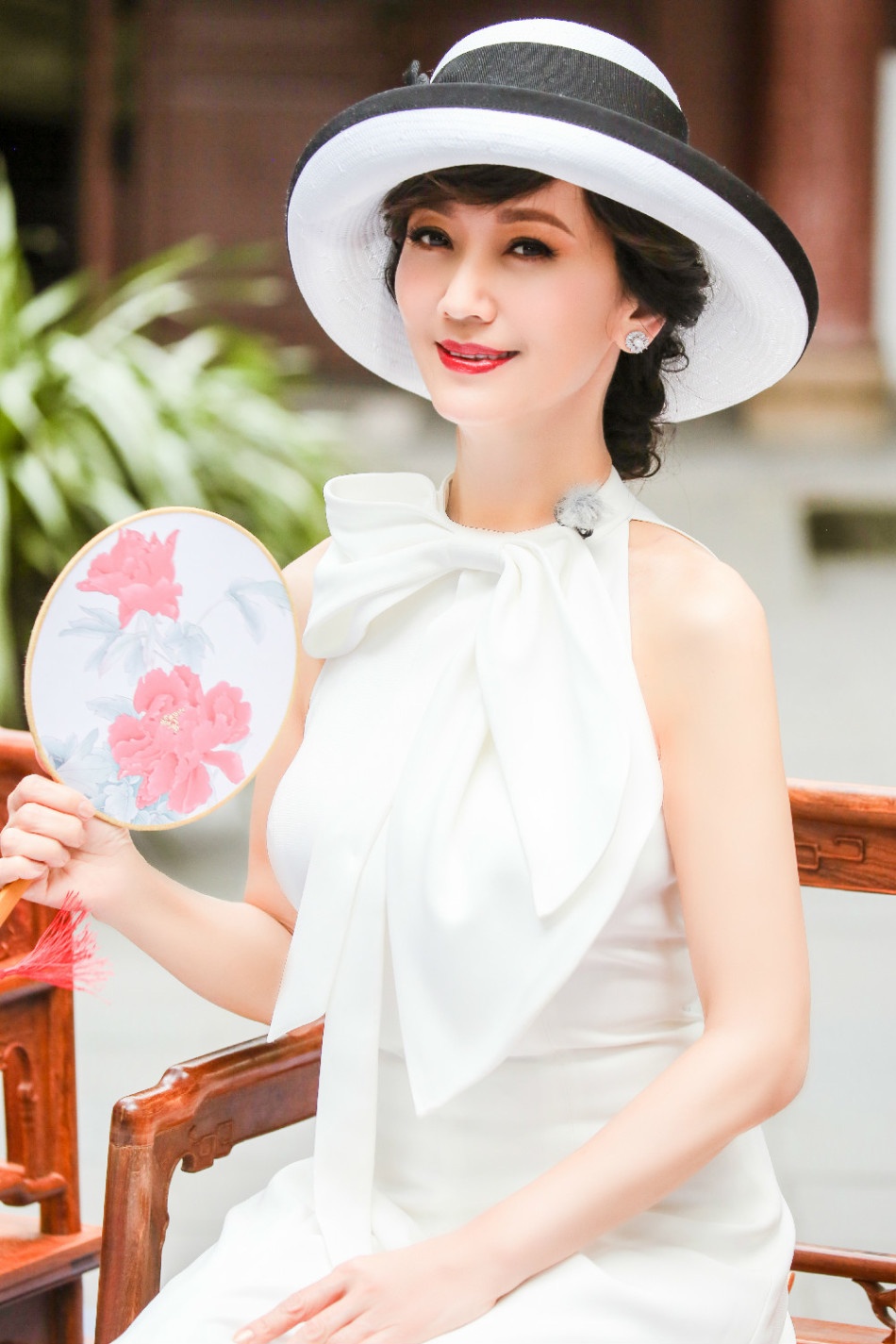 Trieu Nha Chi tre dep anh 4