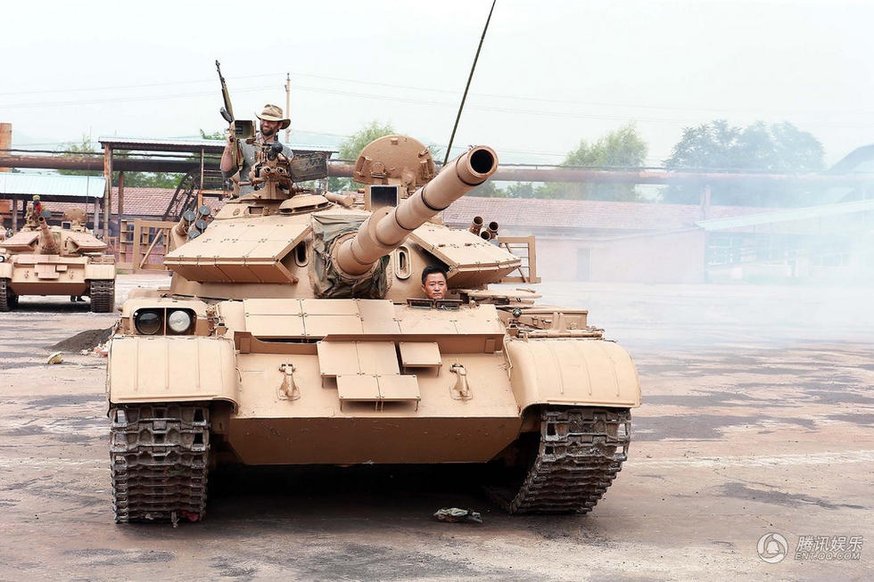 Ngo Kinh dau xe tang anh 5