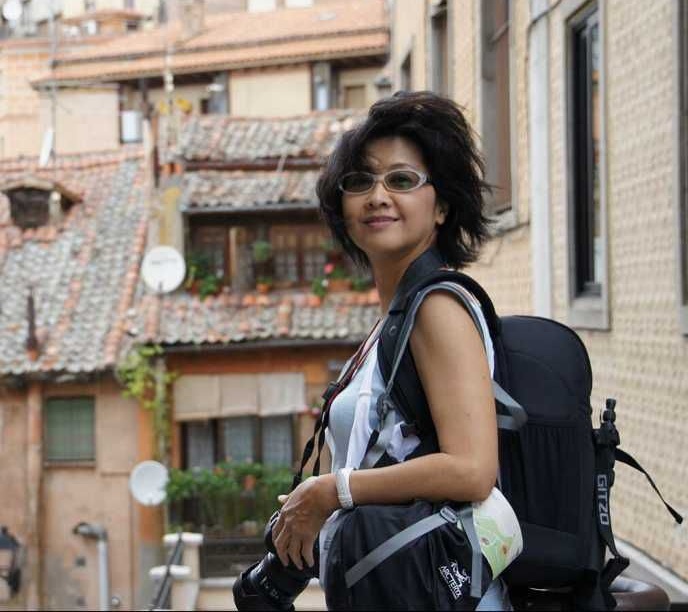 My nhan Tay du ky 1986 anh 2