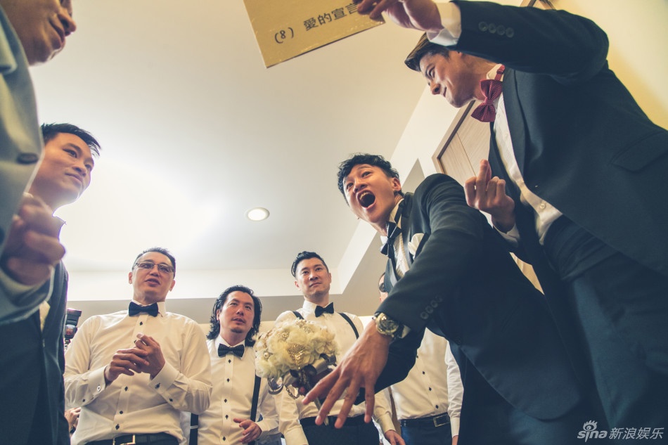 Ha Nhuan Dong cuoi anh 3