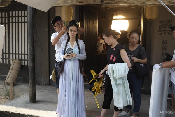 Angelababy dong Co phuong bat tu thuong anh 6