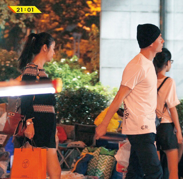 Lam Tam Nhu va Hoac Kien Hoa di mua sam anh 4