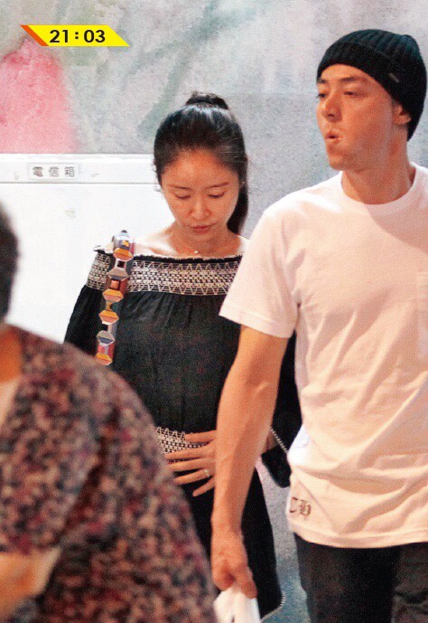 Lam Tam Nhu va Hoac Kien Hoa di mua sam anh 5