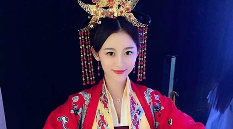 Sao nu 'Tay Thi bi su' qua doi o tuoi 24 vi ung thu hach hinh anh