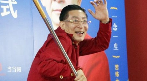 Luc Tieu Linh Dong bi don qua doi vi benh nang hinh anh