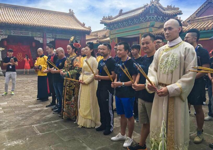 Đoàn phim Trung Quốc bị tố ảnh 2 Doan phim Trung Quoc bi to anh 2