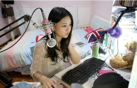 Thu nhập của những MC trực tuyến ảnh 3 Thu nhap cua nhung MC truc tuyen anh 3