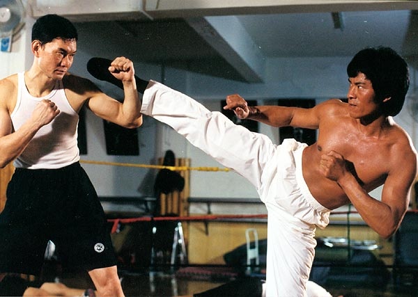 Cao thu phan dien tren man anh anh 1