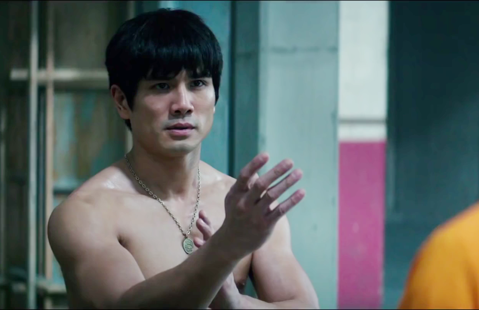 Tran ti thi kinh dien cua Ly Tieu Long anh 3