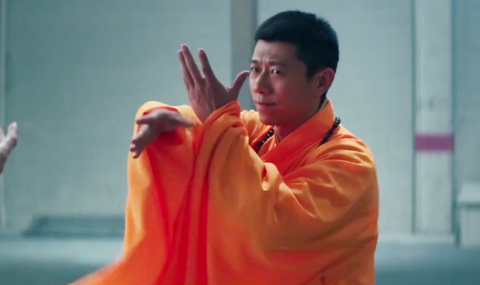 Tran ti thi kinh dien cua Ly Tieu Long anh 9