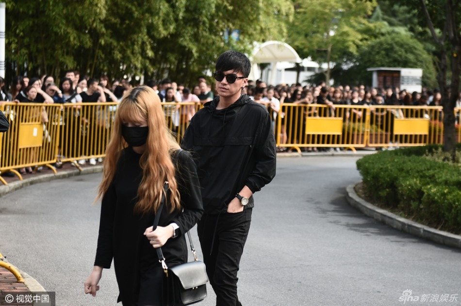 Dam tang Kieu Nham Luong anh 3