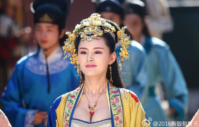 Bao Thanh Thien 2016 gay tranh cai vi canh ho hang anh 2