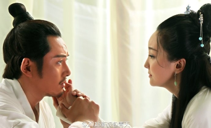 Bao Thanh Thien 2016 gay tranh cai vi canh ho hang anh 5