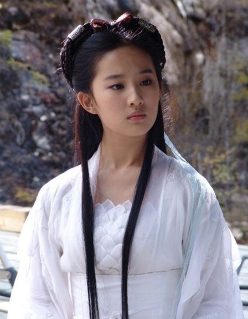 Luu Diec Phi yeu sach anh 1