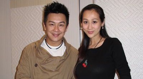 Vo chong 'Doan Du' bi chi trich vi bong moi goi xe cap cuu hinh anh