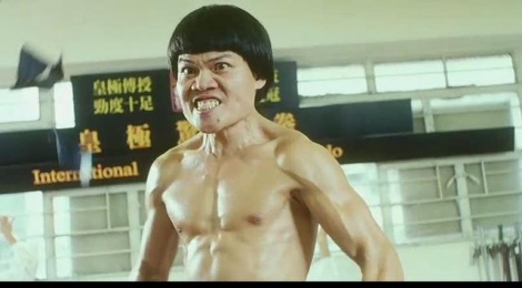 Doi sao phim Chau Tinh Tri dong phim nong, song voi 2 bo nhi hinh anh