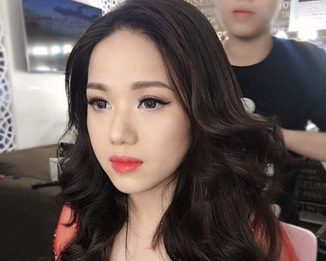 Ca si Thuy Chi gay bat ngo vi ngay cang xinh hinh anh