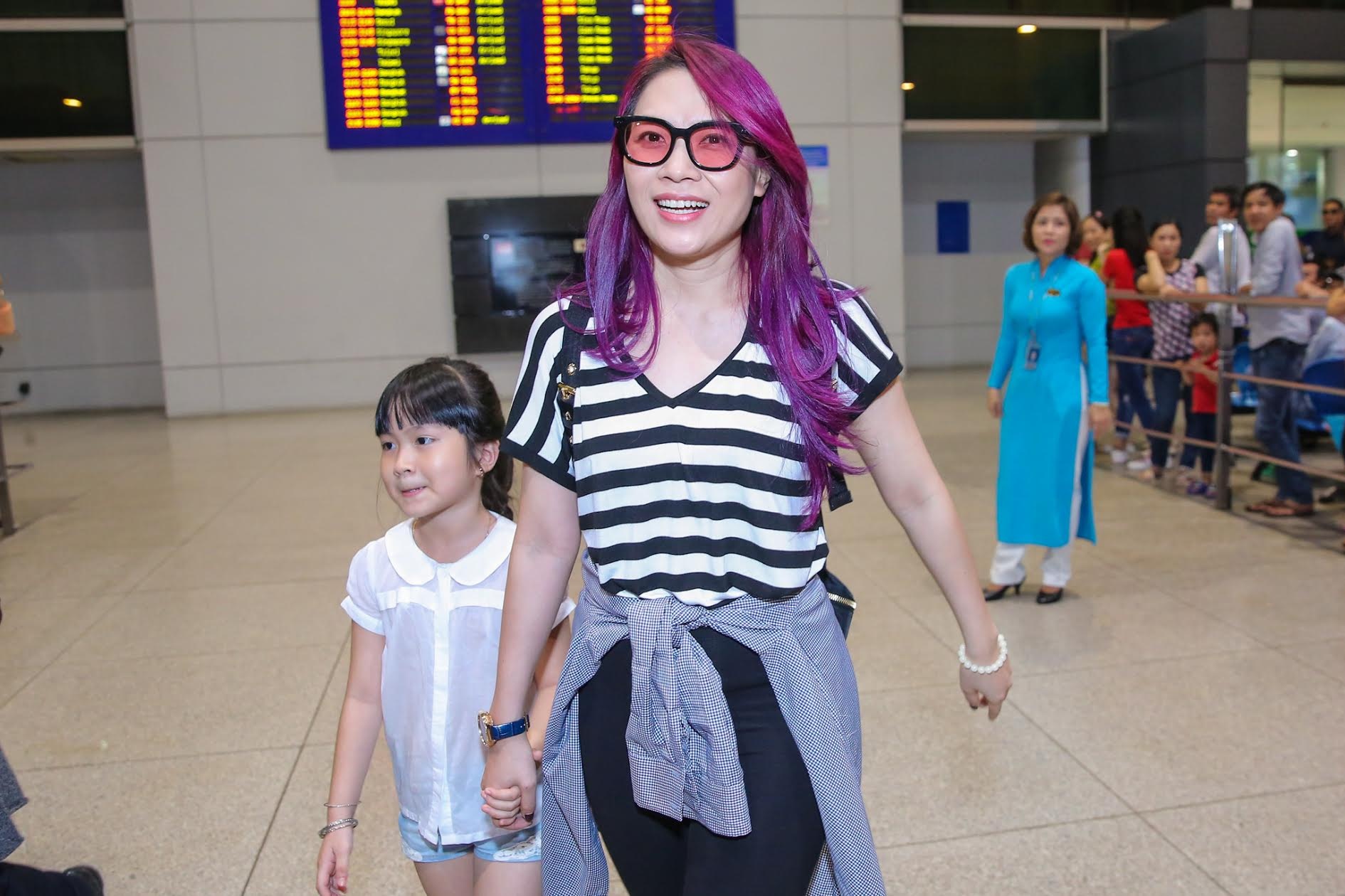 My Tam bi bua vay tai san bay anh 1