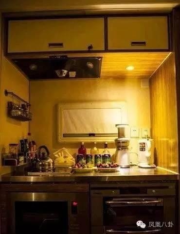 Xe sang nhu khach san tai phim truong cua Chau Tan anh 6