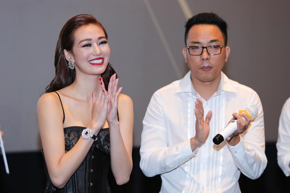 Ma Duc Chung chuc mung Khanh My anh 7