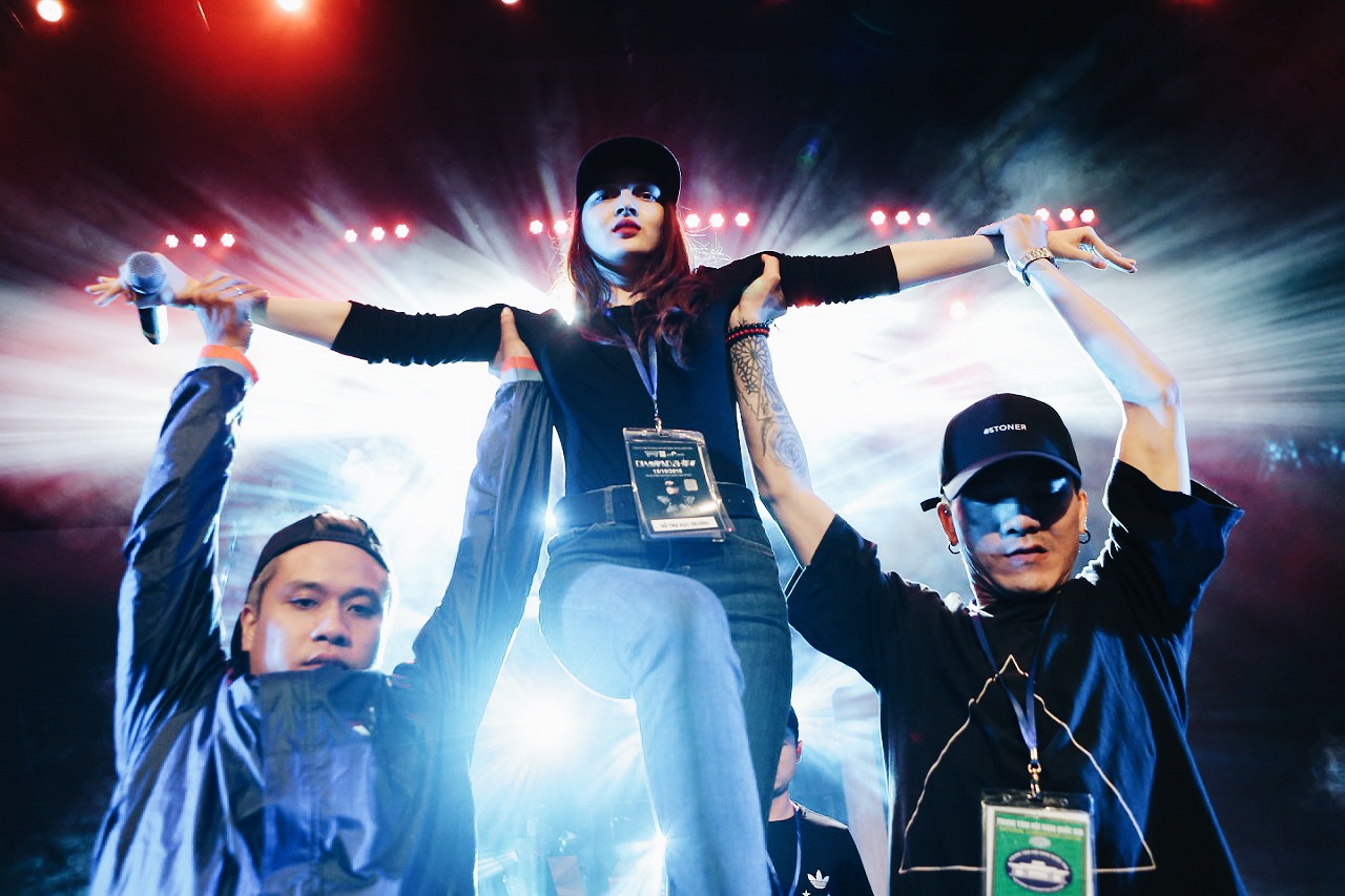 Dam Vinh Hung tap luyen cho Diamond Show o Ha Noi anh 5