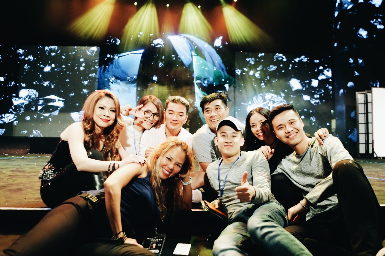 Dam Vinh Hung tap luyen cho Diamond Show o Ha Noi anh 9