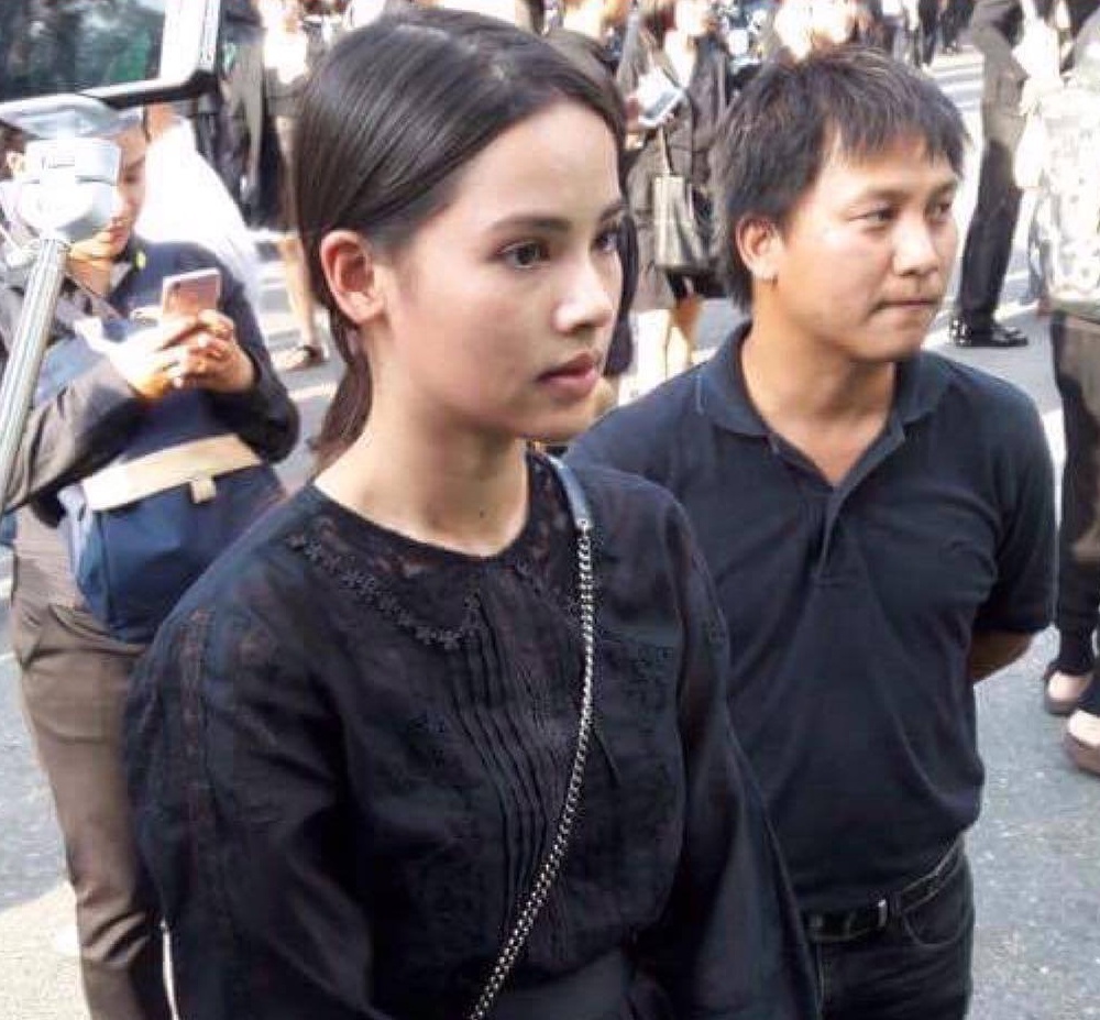 Nghe si vieng vua Thai Lan anh 7