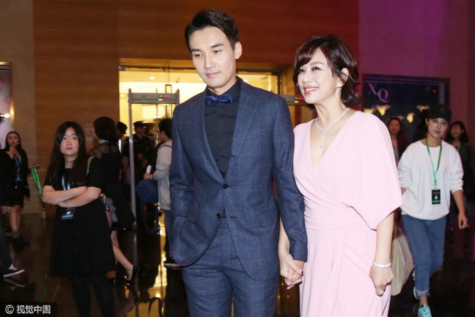 Hoa đán TVB Trần Tùng Linh bên chồng trẻ ảnh 2 Hoa dan TVB Tran Tung Linh ben chong tre anh 2