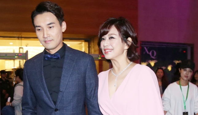 Giai nhan 'Ben Thuong Hai' hanh phuc ben chong tre o tuoi 45 hinh anh