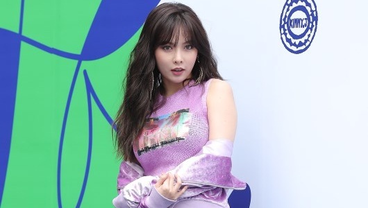 Sao Han chuong phong cach ca tinh o Seoul Fashion Week hinh anh