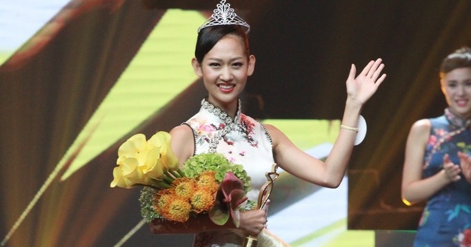 Nhan sac tan Hoa hau Toan cau Trung Quoc bi che tam thuong hinh anh