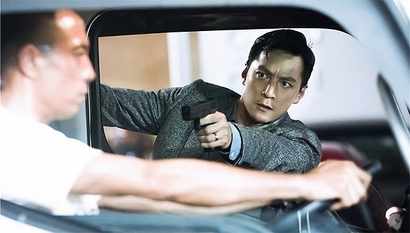 Ngo Ngan To bi danh gay mui tren phim truong hinh anh