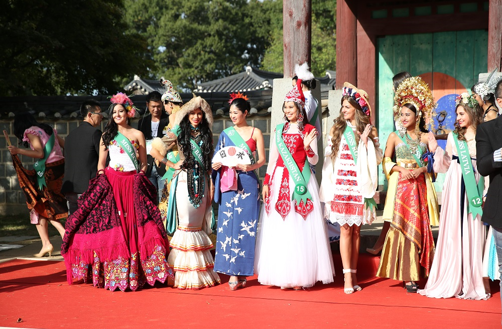 Quy mo cuoc thi Nu hoang sac dep cua Ngoc Duyen anh 5