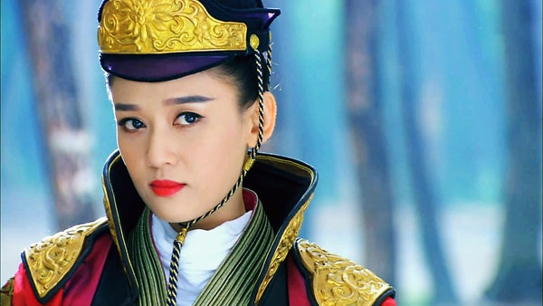 'Dong Phuong Bat Bai' len tieng ve tin qua dem voi sao tre hinh anh