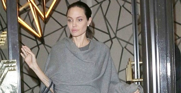 Angelina Jolie gay go, chi con 35 kg sau ly hon Brad Pitt hinh anh