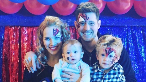 Michael Buble suy sup khi con trai 3 tuoi mac benh ung thu hinh anh