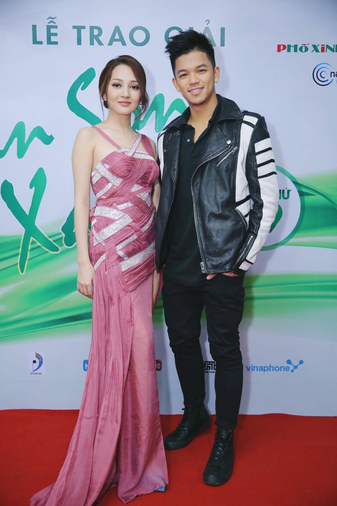 Sao Viet tren tham do Lan song xanh anh 16