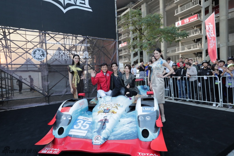 Phim moi cua Thanh Long lam hong 70 sieu xe anh 1